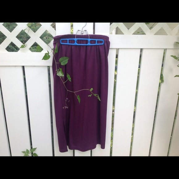 Simply Susan 3 piece plum size large outfit - Picture 3 of 7